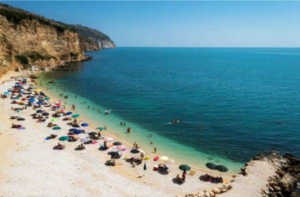Così riapriranno le spiagge in Puglia