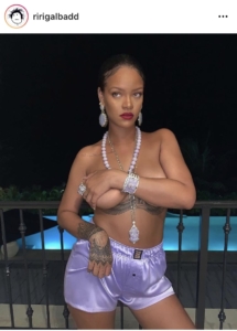 Rihanna fa arrabbiare gli induisti italiani