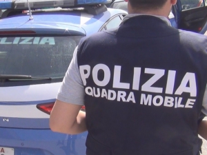 polizia-squadra-mobile-300x225.jpg