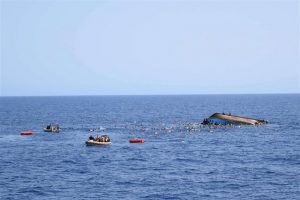 Migranti, nuova tragedia nel Mediterraneo: 50 morti al largo della Libia