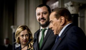 Berlusconi dice sì alla proposta di Salvini: la federazione del centrodestra