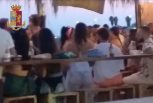Controlli anti-Covid, in Puglia chiuso un lido-discoteca e multe ai clienti di una palestra