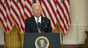Biden: “Via dall’Afghanistan dopo il 31 agosto? Ne stiamo parlando”. I talebani: “Conseguenze in caso di proroga”