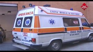 Muore soffocato mentre mangia una pizza a Novara, la vittima è un anziano di origini lucane