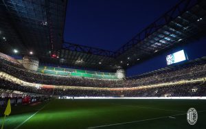 Il Milan ascolta i tifosi: prezzi Champions dimezzati