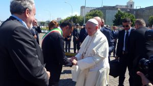 Il sindaco di Bari Antonio Decaro ricevuto da Papa Francesco