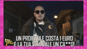 San Severo, minacciò l’inviato di Striscia Brumotti in un video musicale: foglio di via per il rapper Paname