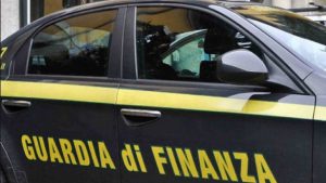 Reddito di cittadinanza, mega truffa per un milione e mezzo di euro a Torino, cinque misure cautelari