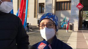 Covid, a Bari protesta di medici e infermieri