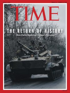 Time, la copertina con un carro armato che avanza sotto un cielo grigio: "Il ritorno della storia"