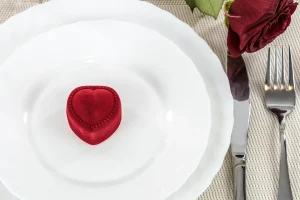 San Valentino, gli  italiani festeggiano a cena fuori