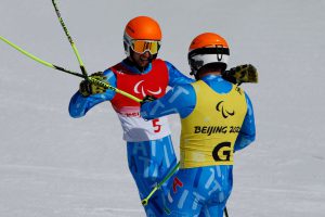 Paralimpiadi Pechino, terza medaglia per Bertagnolli e per l'Italia: argento per lo sciatore e la sua guida