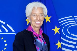 Banca centrale europea, Lagarde: "Economia in territorio sconosciuto, non si torna alla bassa inflazione pre-pandemia"