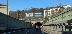 Guida contromano a Trieste e la Polizia lo insegue per 20 km