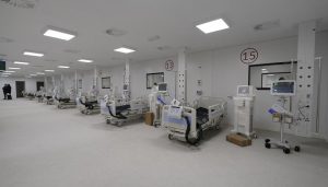 Inchiesta su ospedale Covid in Fiera del Levante a Bari, la procura dispone un’ispezione